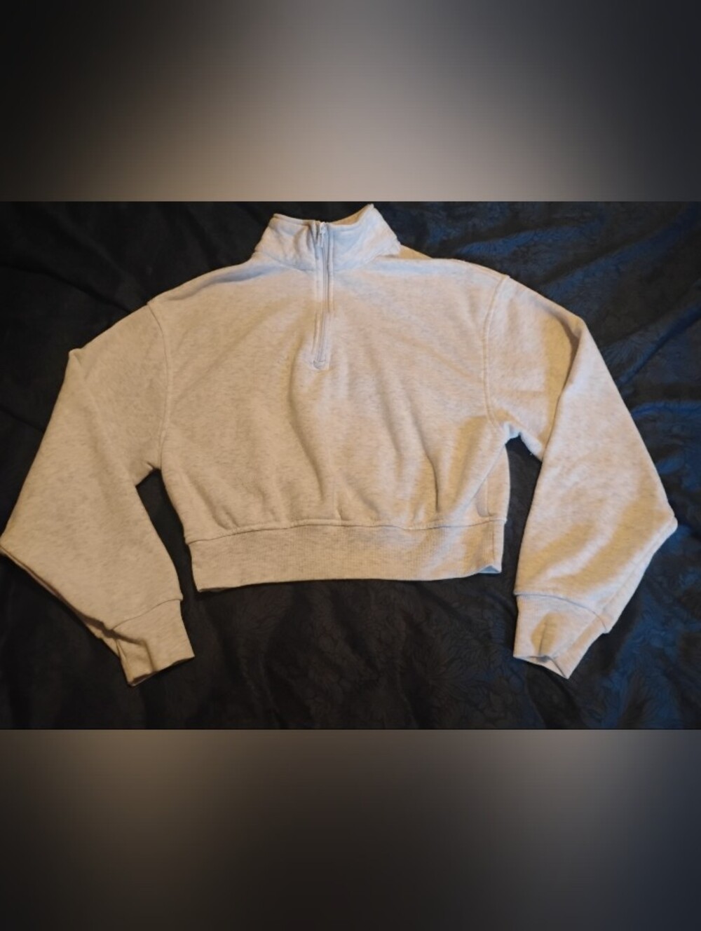 Cropped Quarter-Zip Sweatshirt in Light Gray